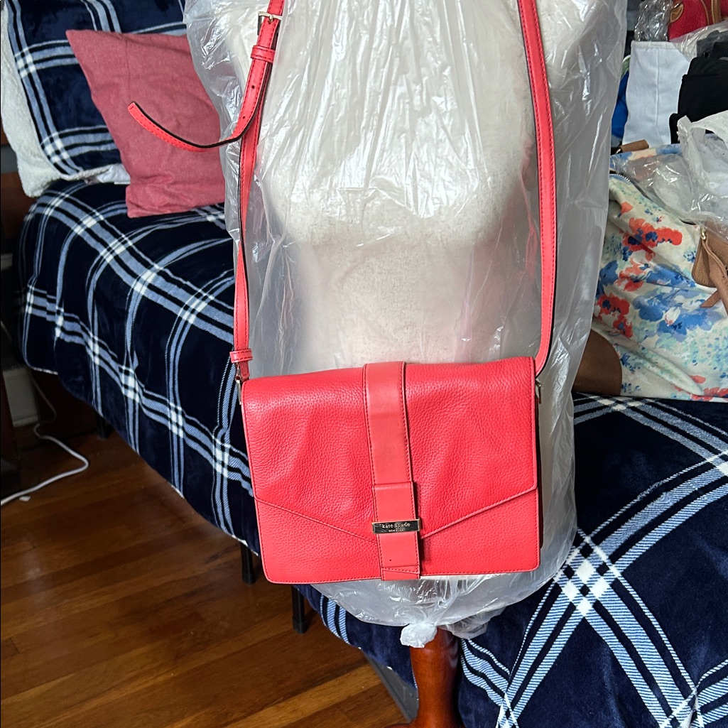 Kate Spade Elegant Red Leather Crossbody Bag